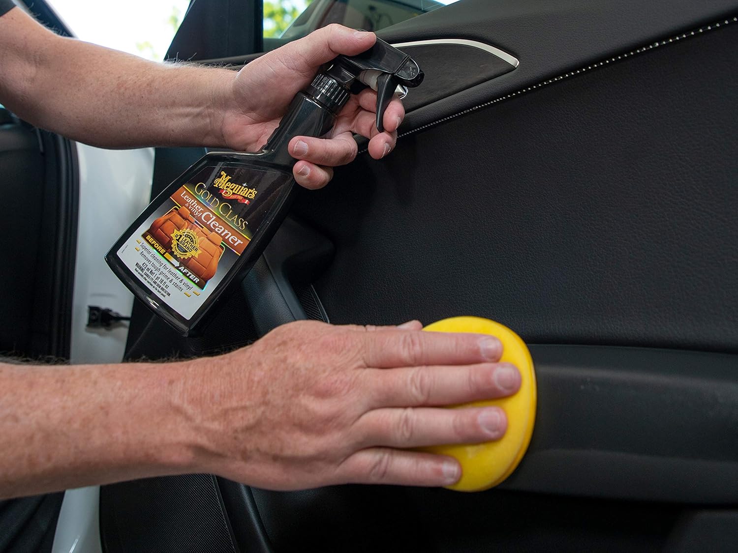 Meguiar’s Gold Class Leather & Vinyl Cleaner – 473 ml (16 oz) - Image 4