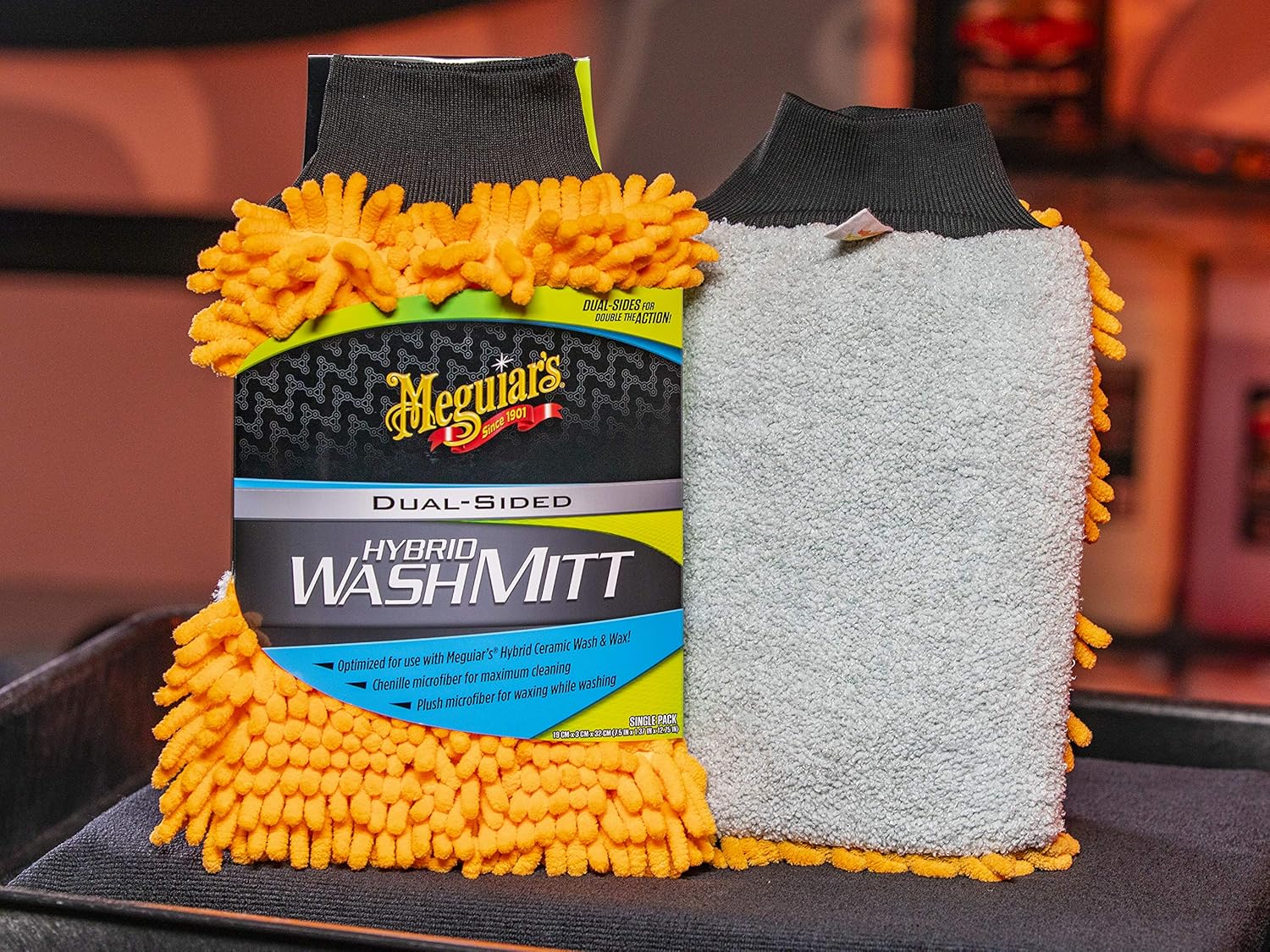 Meguiar's Dual-Sided Hybrid Wash Mitt - Image 3